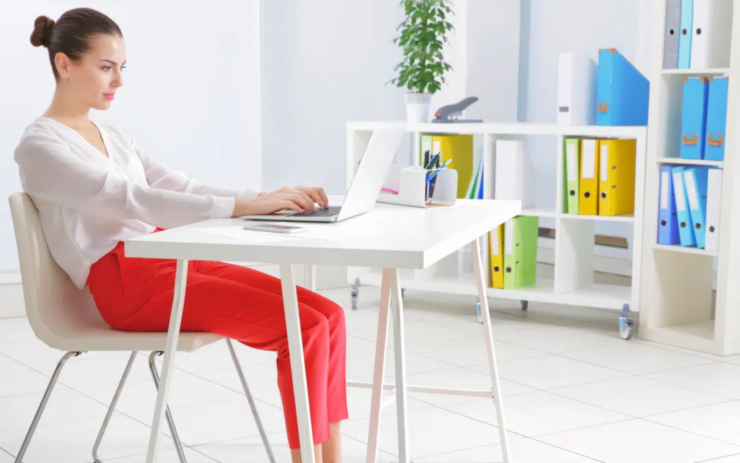 Gesunde Haltung im Homeoffice: Tipps vom Physiotherapeuten
